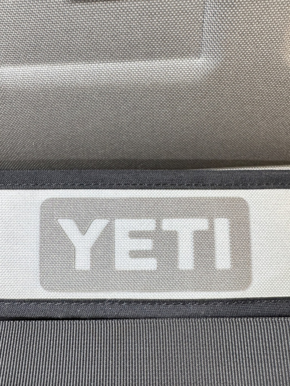 YETI® HOPPER 30 SHOULDER CARRY SOFT COOLER - Picture 8 of 14